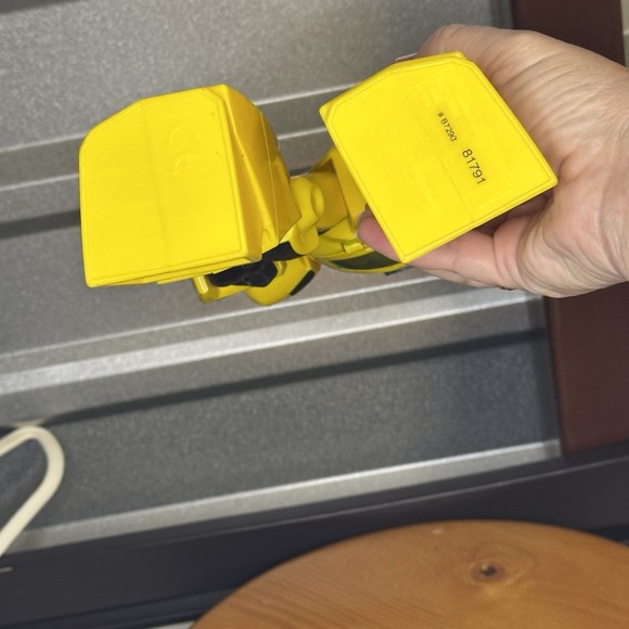 Playskool Bumble  Bee‎ Transformer - Picture 4 of 5